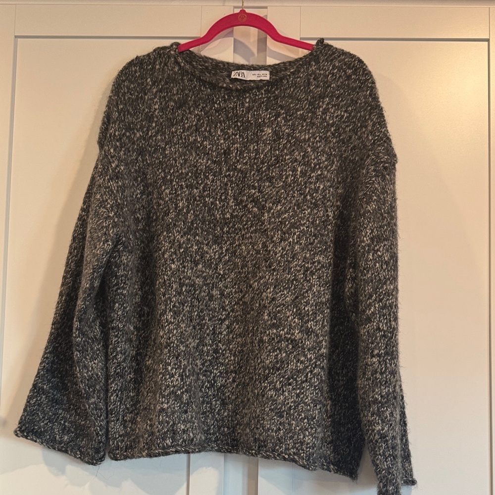 Zara Women's Charcoal and White Knit Sweater L